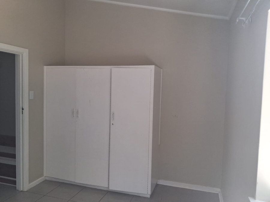 To Let 2 Bedroom Property for Rent in Cambridge West Eastern Cape